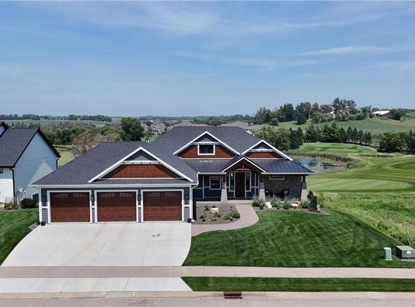 1007 Southwell Enclave NE, Byron, MN 55920