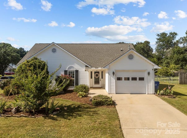 903 Woodhill Drive, Fletcher, NC 28732