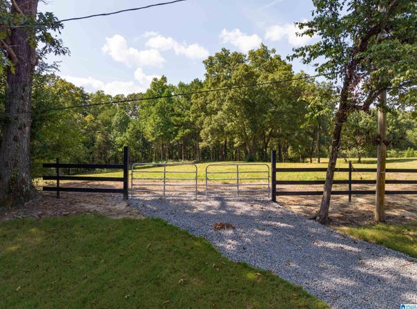 1423 7TH PLACE, PLEASANT GROVE, AL 35127