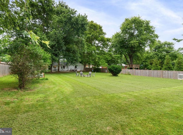 5 PIPER RUN AVENUE, ROUND HILL, VA 20141