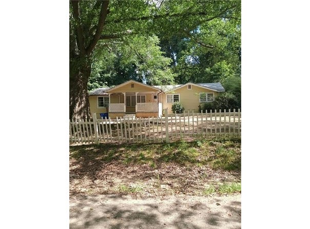 5135 Hilltop Drive, Union City, GA 30291