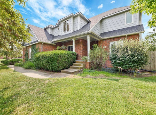 15839 E Sharon Ln, Wichita, KS 67230