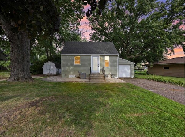 120 Hedin Avenue, Red Wing, MN 55066