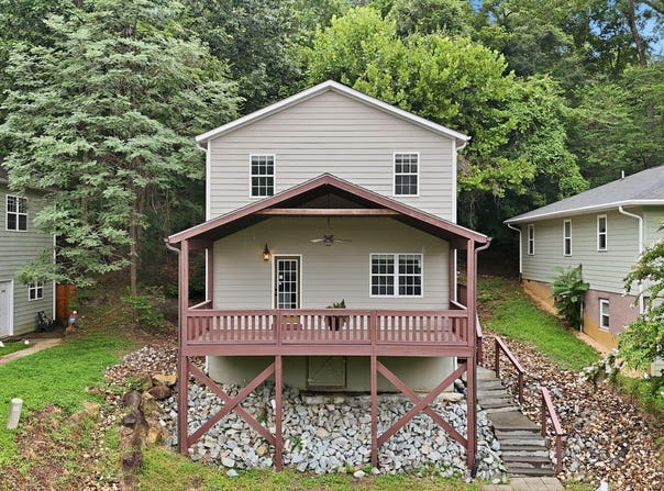 240 Jay Street, Chapel Hill, NC 27516