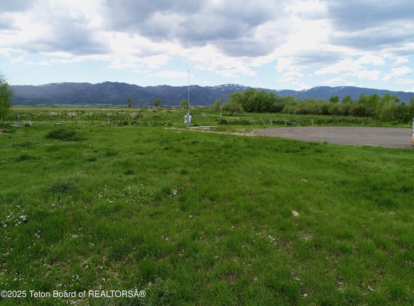 8082 CUTTHROAT Lane, Victor, ID 83455