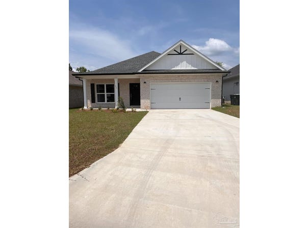713 Upper Heron Way, Pensacola, FL 32506