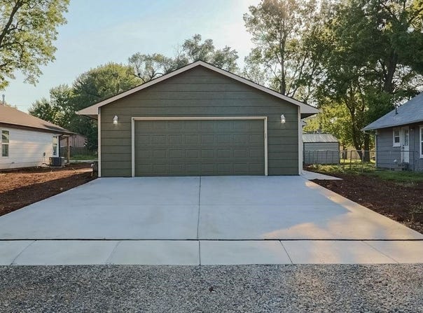 713 N Washington, El Dorado, KS 67042