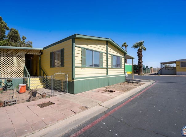 371 E Ross Rd, El Centro, CA 92243