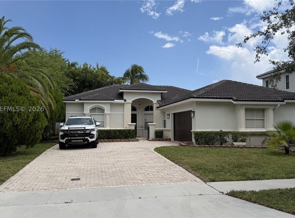 19089 NW 23rd Ct, Pembroke Pines, FL 33029