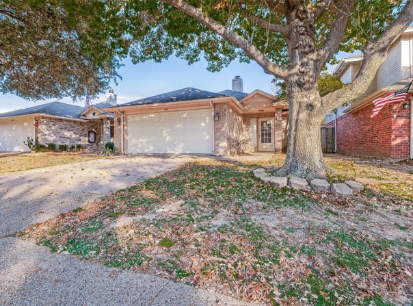 604 Alabaster Place, Cedar Hill, TX 75104
