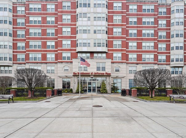 300 Mamaroneck Avenue, White Plains, NY 10605