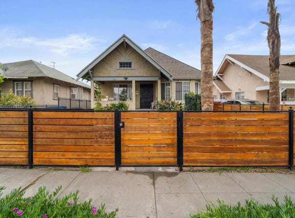 1320 W 50th Street, Los Angeles, CA 90037