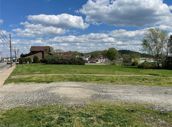 1214 7th Street, Parkersburg, WV 26101