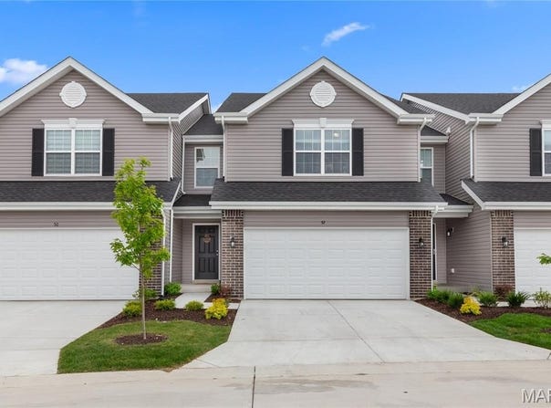 52 Richmond Center Court, St Peters, MO 63376