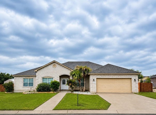 227 Running Bear, Del Rio, TX 78840