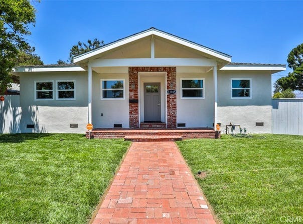 11105 Emelita Street, North Hollywood, CA 91601