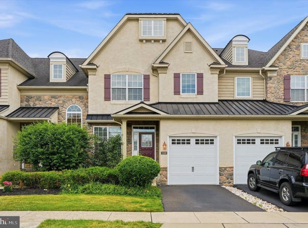 3268 WATERSTONE Court, FURLONG, PA 18925