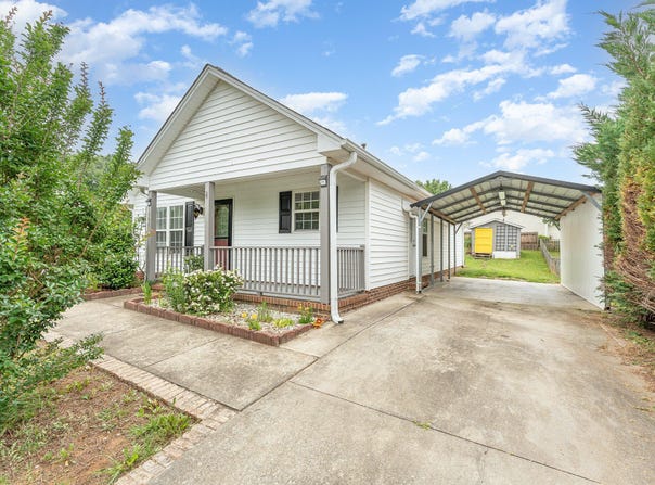 606 Arden Street, Burlington, NC 27215
