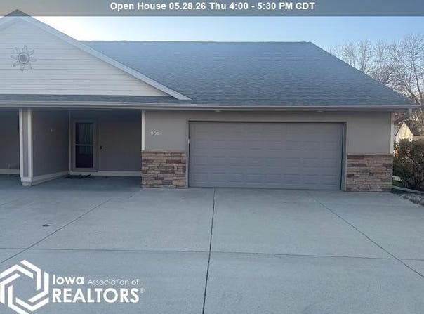 901 3rd Avenue S, Clear Lake, IA 50428