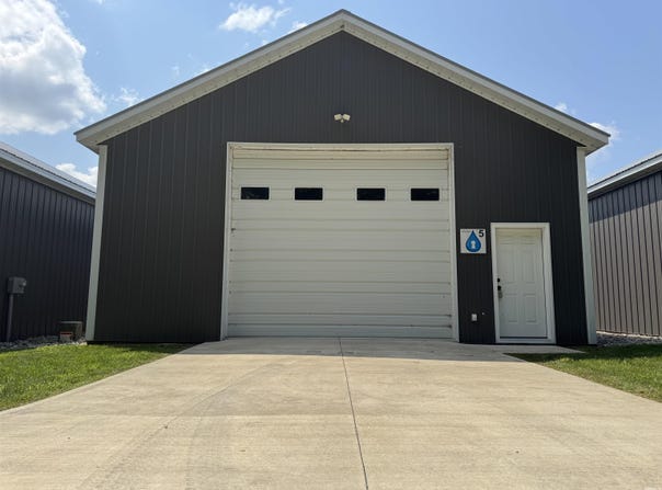 1690 E 700 S Unit #5, Wolcottville, IN 46795