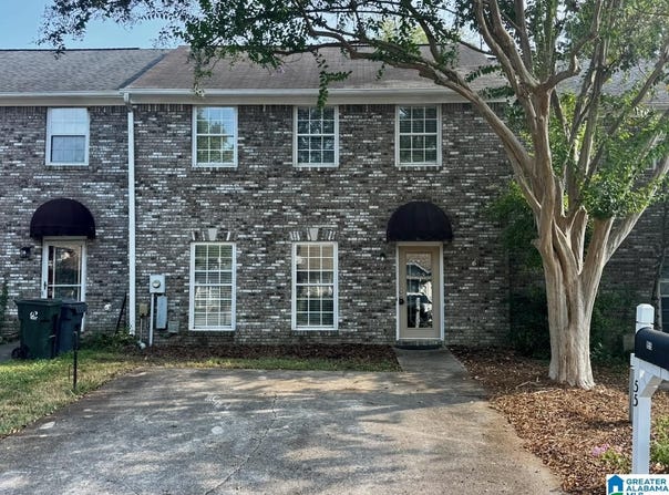 155 CHASE CREEK CIRCLE, PELHAM, AL 35124