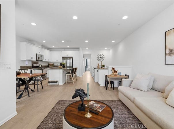 406 El Paseo, Lake Forest, CA 92610