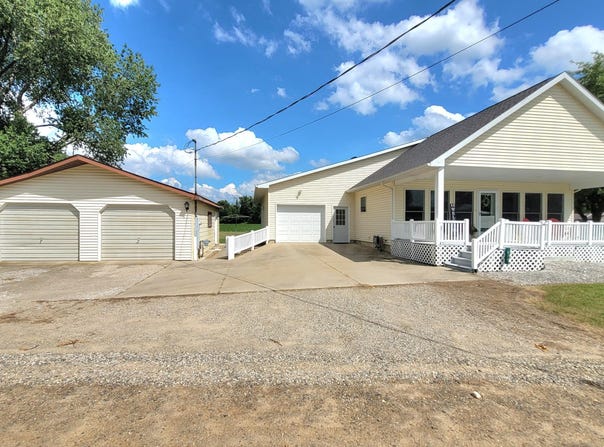 879 S Werner's Landing Drive, Bronson, MI 49028