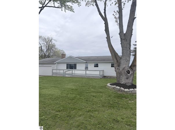 965 E Remus Road, Mt Pleasant, MI 48858