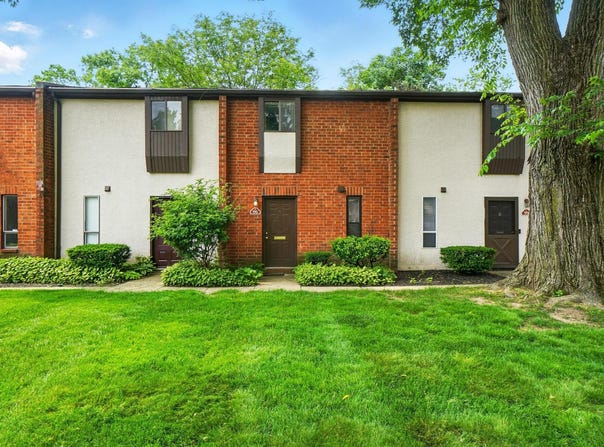 96 Lancelot Lane, Westerville, OH 43081