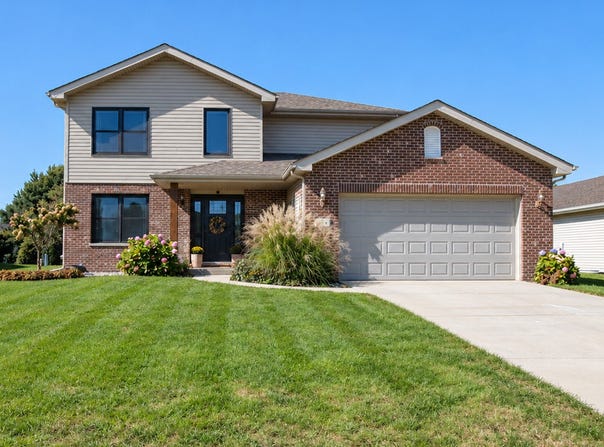 415 E Bethel Drive, Bourbonnais, IL 60914