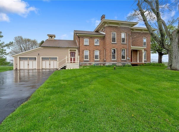 7063 W Sorrell Hill Rd, Van Buren, NY 13027