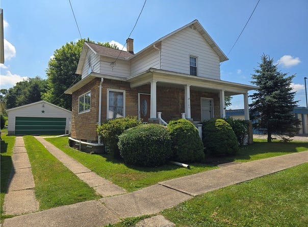 109 Petrolia St, Karns City, PA 16041
