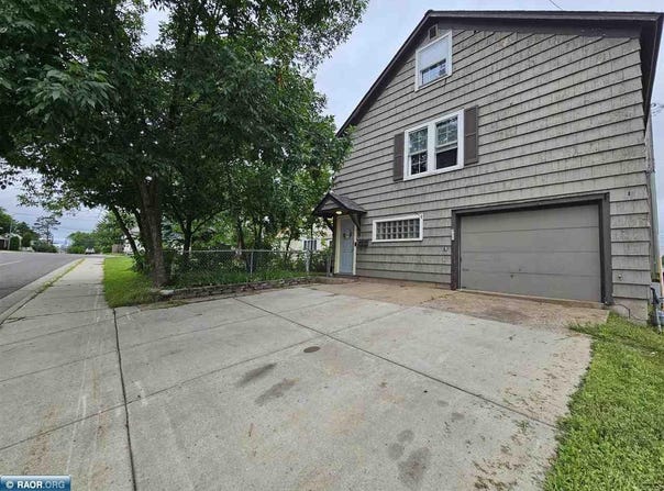 1100 S 6th Ave., Virginia, MN 55792