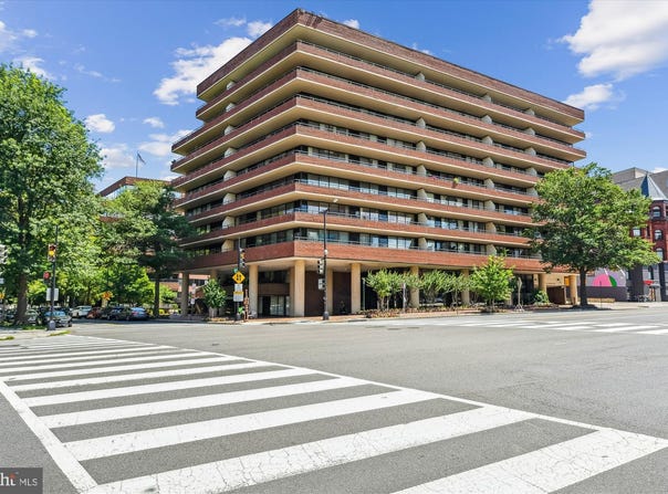 2555 PENNSYLVANIA AVENUE NW, WASHINGTON, DC 20037