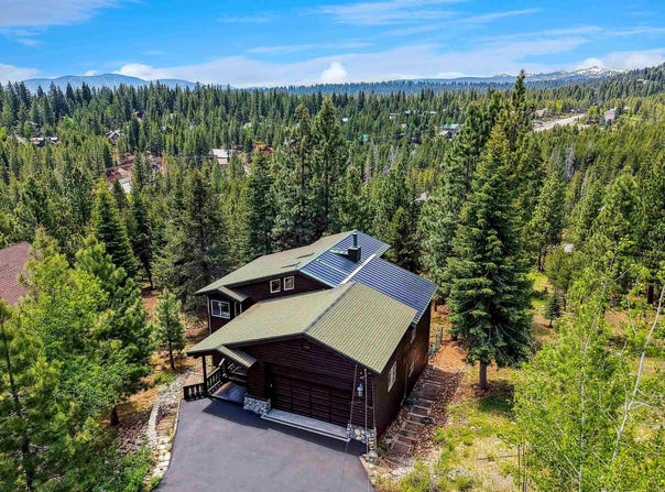 12391 Stockholm Way, Truckee, CA 96161
