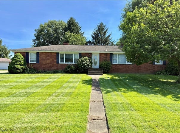 5074 Oakvale Street SW, Canton, OH 44706
