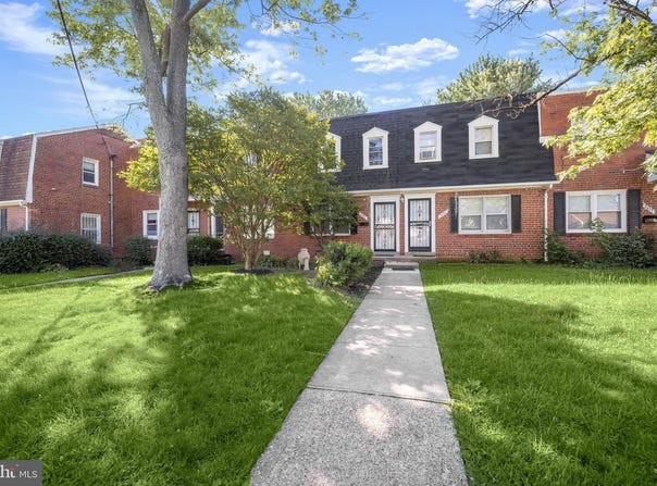 2621 COLEBROOKE DR #28, TEMPLE HILLS, MD 20748