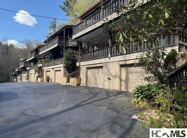 145 Hawks Nest Lane, Highlands, NC 28741