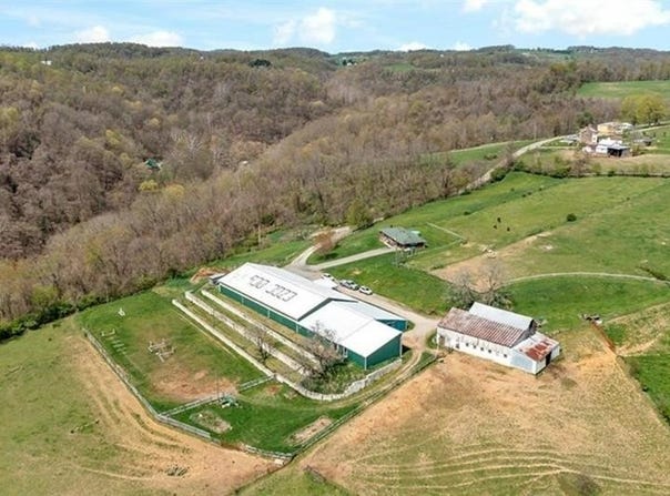 44 Kaukonen Dr, California, PA 15423
