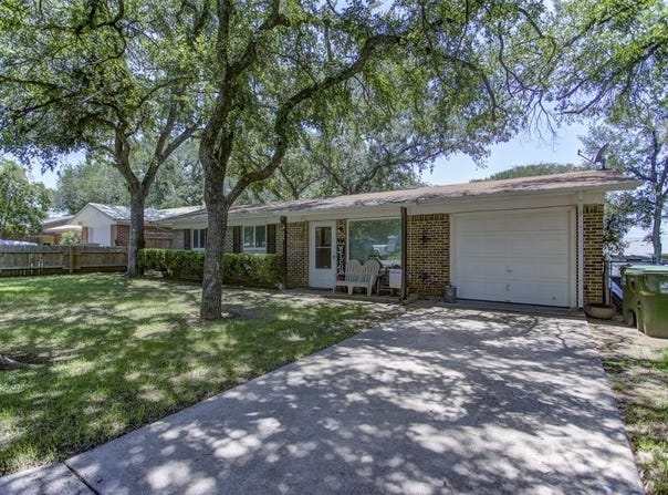 604 26th Avenue, Mineral Wells, TX 76067