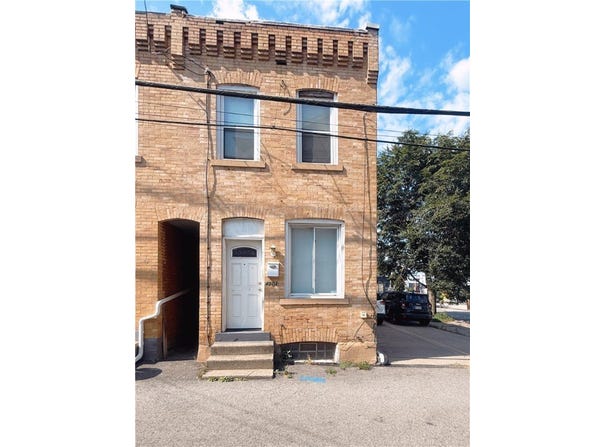 4503 Corday Way, Bloomfield, PA 15224