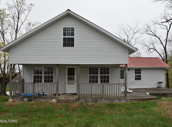 5128 Cove Creek Rd Rd, Byrdstown, TN 38549
