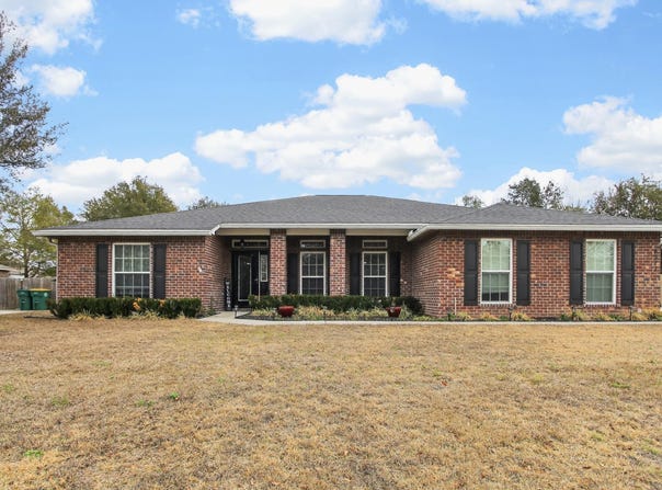 6317 Antigone Circle, Crestview, FL 32536