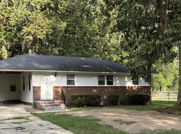 9 Cecil Road, Sumter, SC 29150