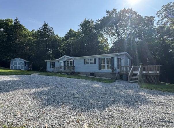 17724 Karst Road, Aurora, IN 47001