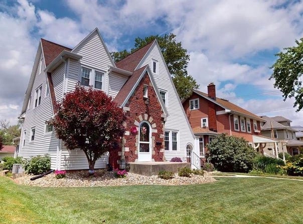 528 Maplewood Street, Willard, OH 44890