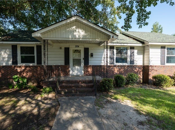 204 Commonwealth Avenue, Port Wentworth, GA 31407