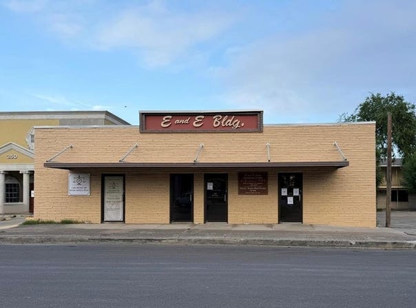 338 Monroe St, Eagle Pass, TX 78852