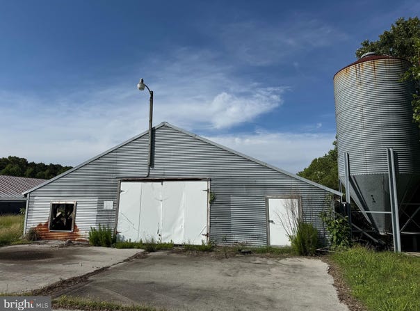 5703 NEAL PARKER ROAD, WITHAMS, VA 23488