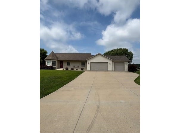 N2473 Carnie Road, Monroe, WI 53566